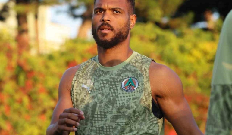 alanyaspor-kasimpasa-macinin-hazirliklarini-surdurdu-RNkRmUJM.jpg