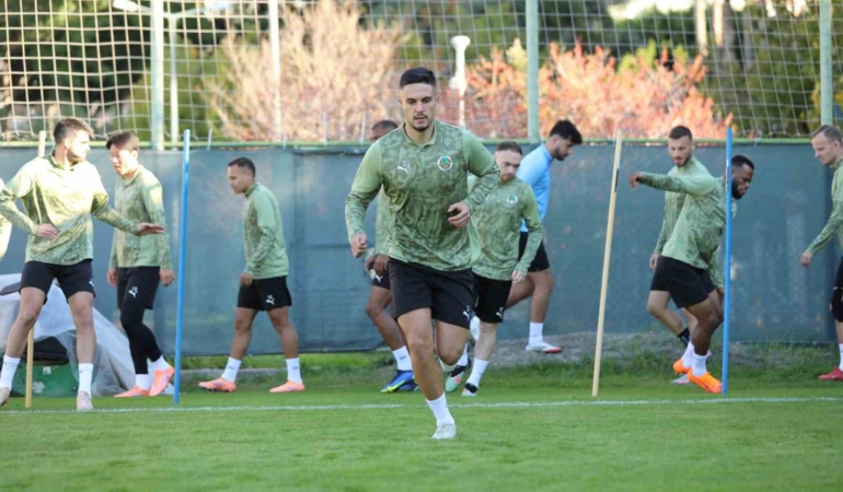 alanyaspor-kayserispor-maci-hazirliklarini-tamamladi-IrEEtZXQ.jpg