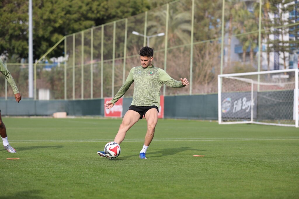 Alanyaspor, Kocaelispor maçı hazırlıklarını tamamladı 5 alanyaspor kocaelispor maci hazirliklarini tamamladi 1 n24mrgAB