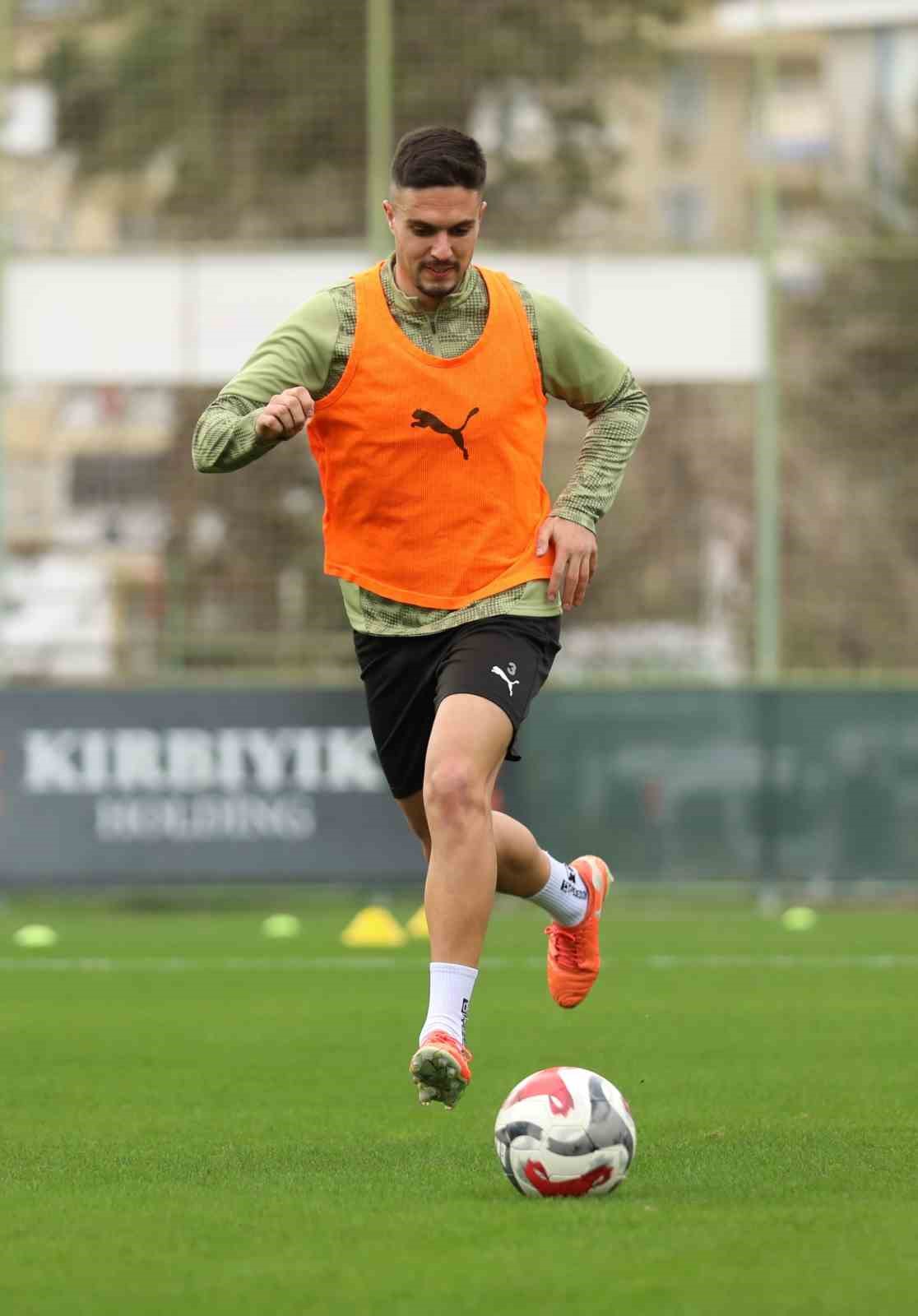 alanyaspor konyaspor maci hazirliklarina basladi 4 bKLYpwnX