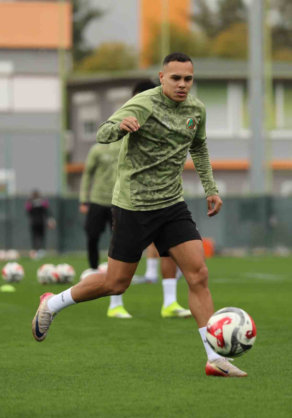 alanyaspor konyaspor maci hazirliklarina basladi 5 Wr2UCUYL
