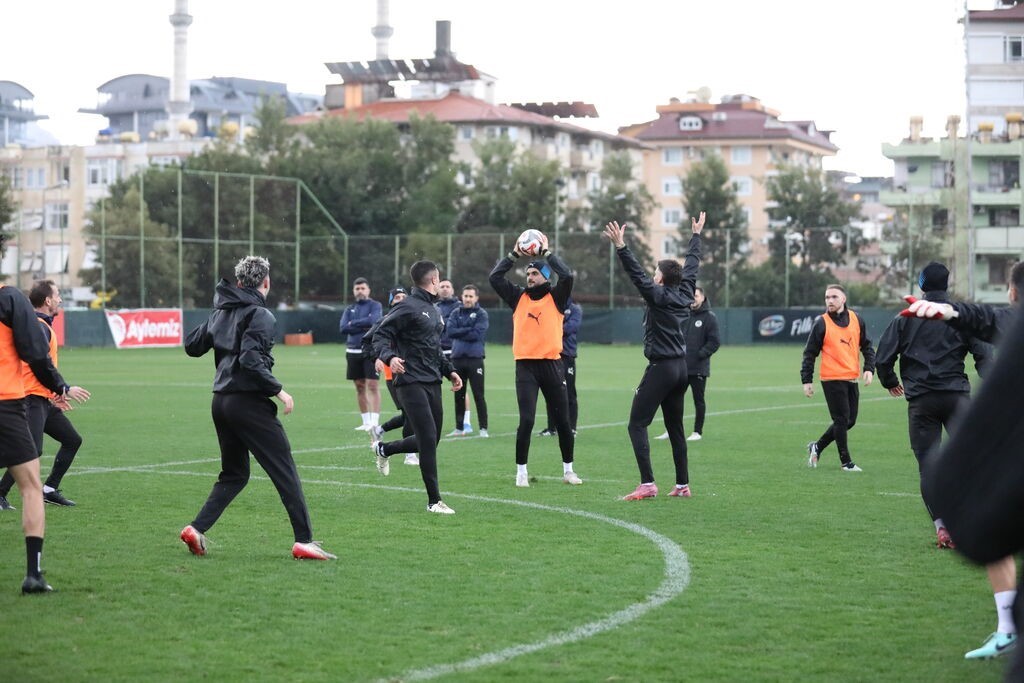alanyaspor konyaspor maci hazirliklarini tamamladi 1 Bh1TYAkX