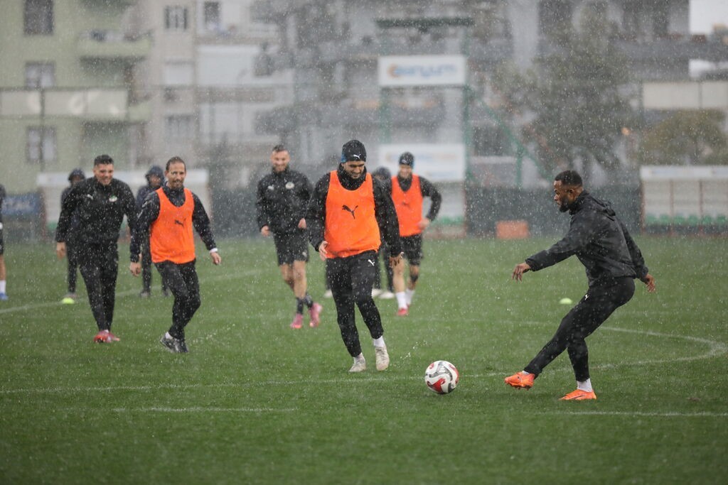 alanyaspor konyaspor maci hazirliklarini tamamladi 4 dNGsG6bp