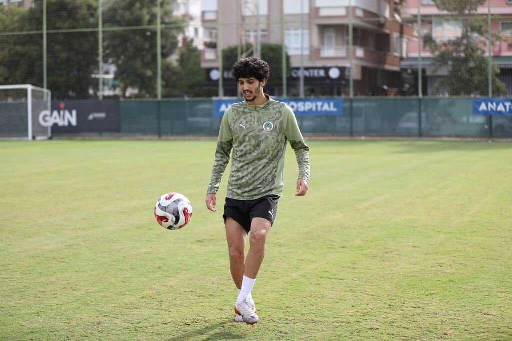 Alanyaspor, kupa maçı hazırlıklarını tamamladı 5 alanyaspor kupa maci hazirliklarini tamamladi 1 EXYNY23u