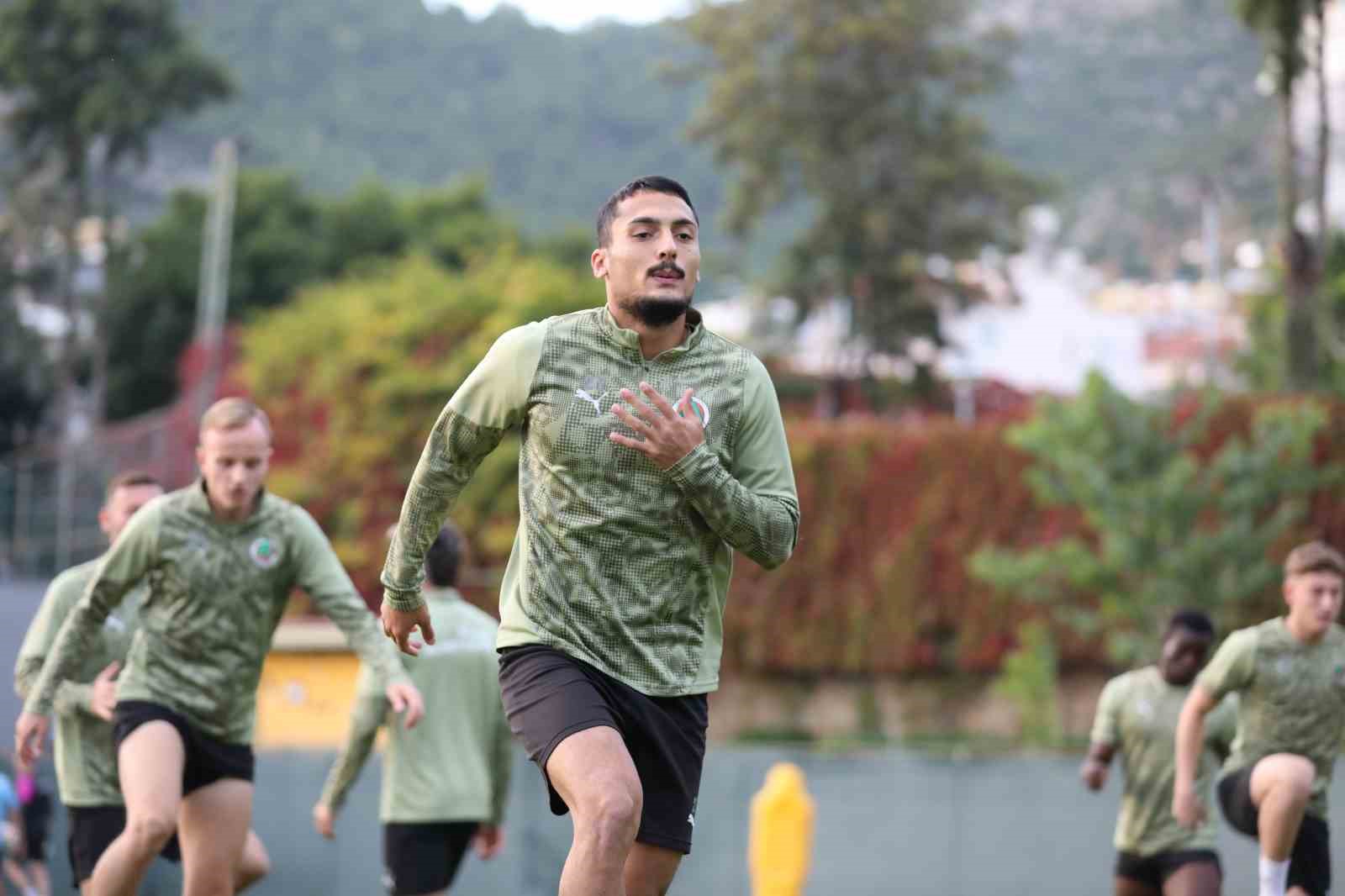 alanyaspor samsunspor maci hazirliklarina basladi 1