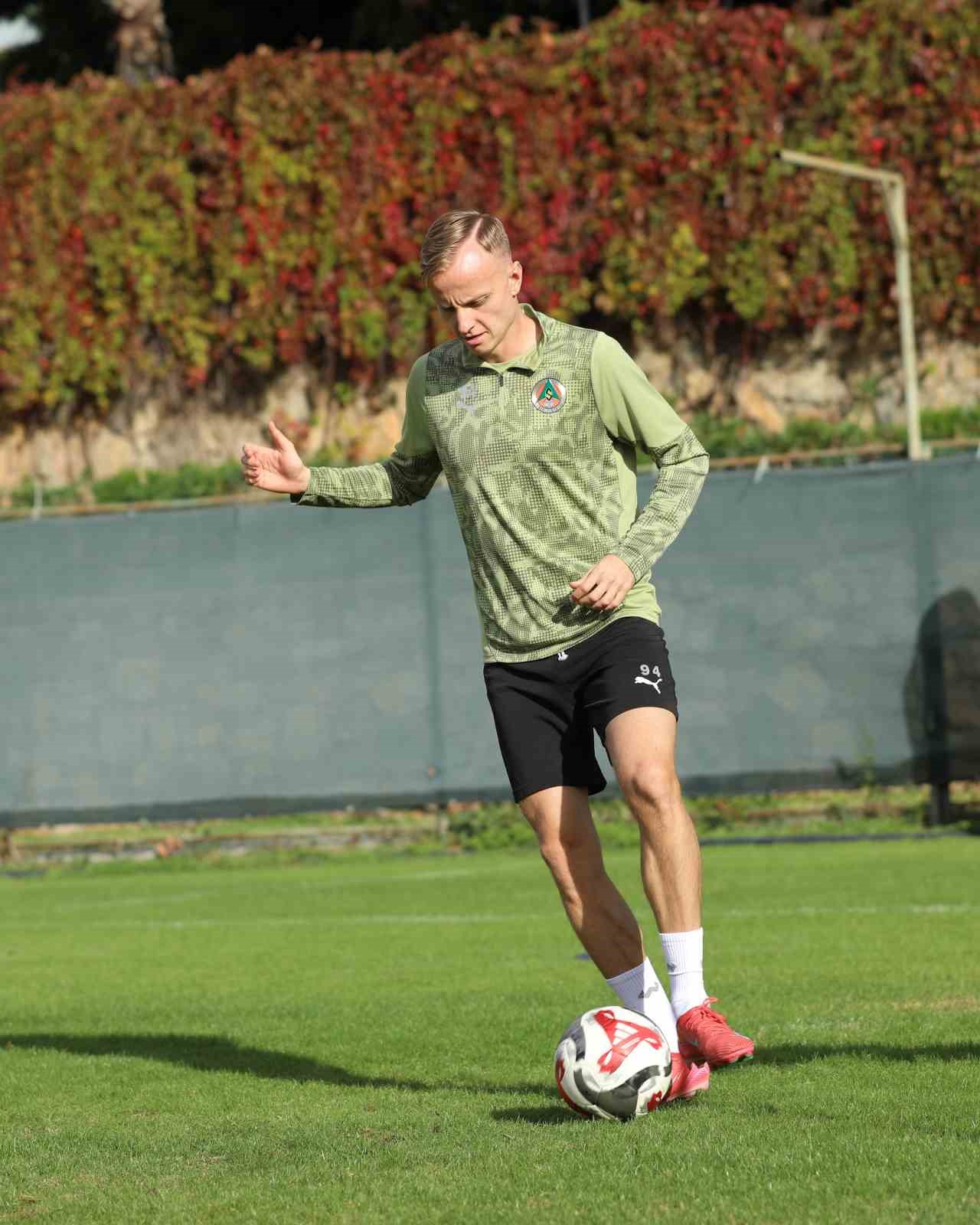 alanyaspor samsunspor maci hazirliklarini tamamladi 2 Wm815EMb