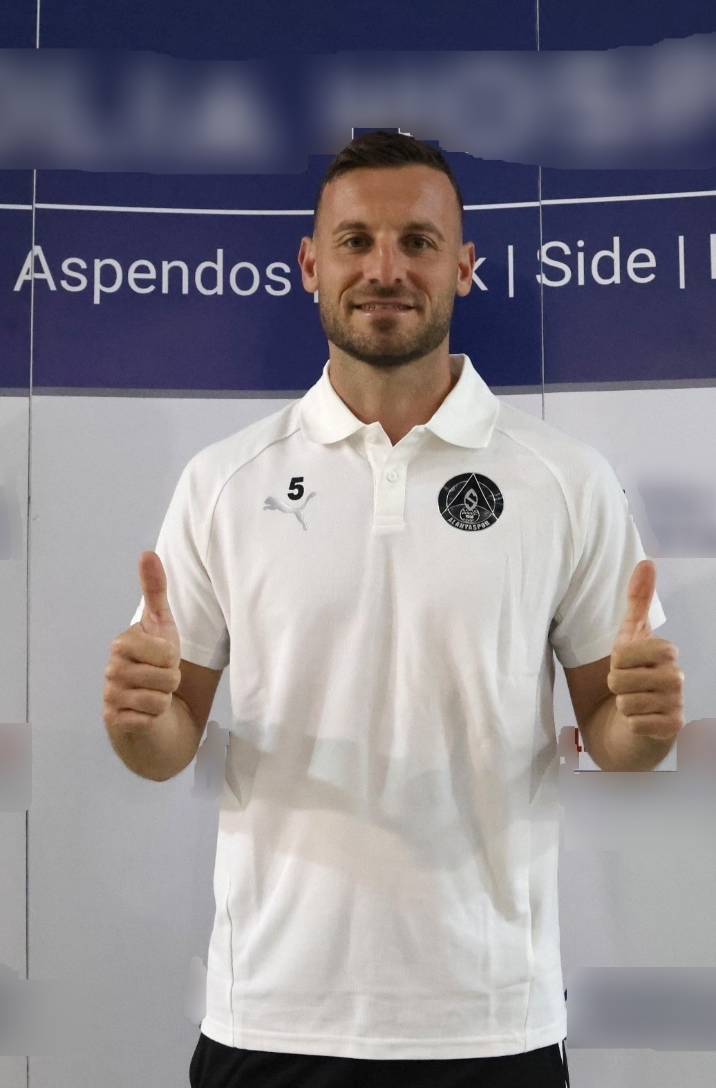 Alanyaspor’da teknik heyet ve futbolcular, sağlık kontrolünden geçti 4 alanyasporda teknik heyet ve futbolcular saglik kontrolunden gecti 0 eHrI4v7a