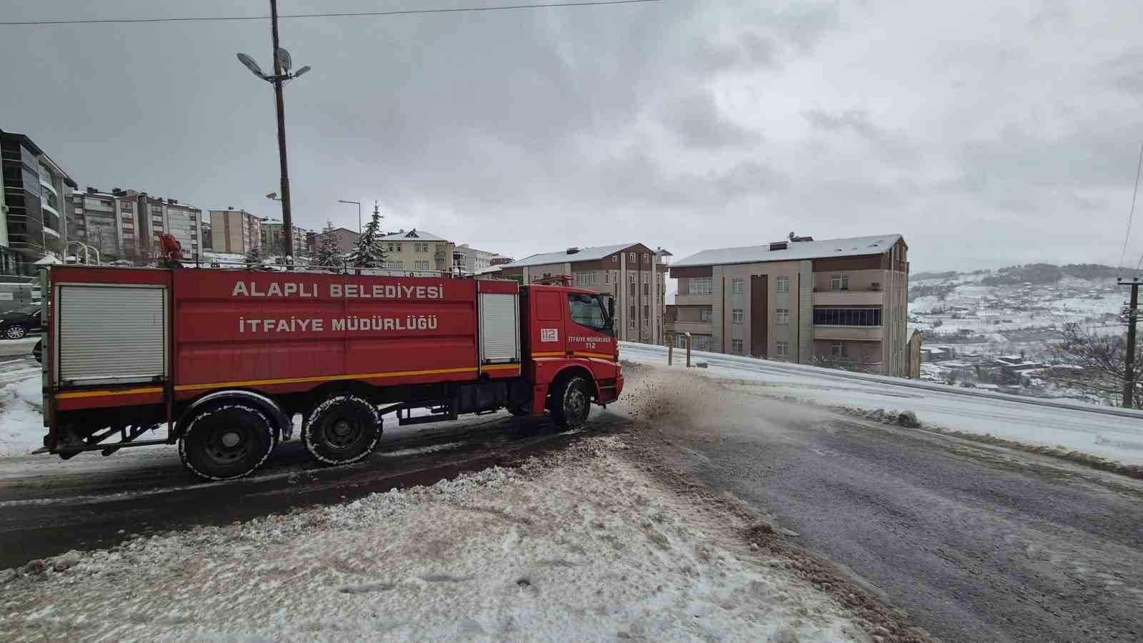 alaplida karla mucadelede 12 yildiz deniz suyu kullaniliyor 2 QgnsZsCN