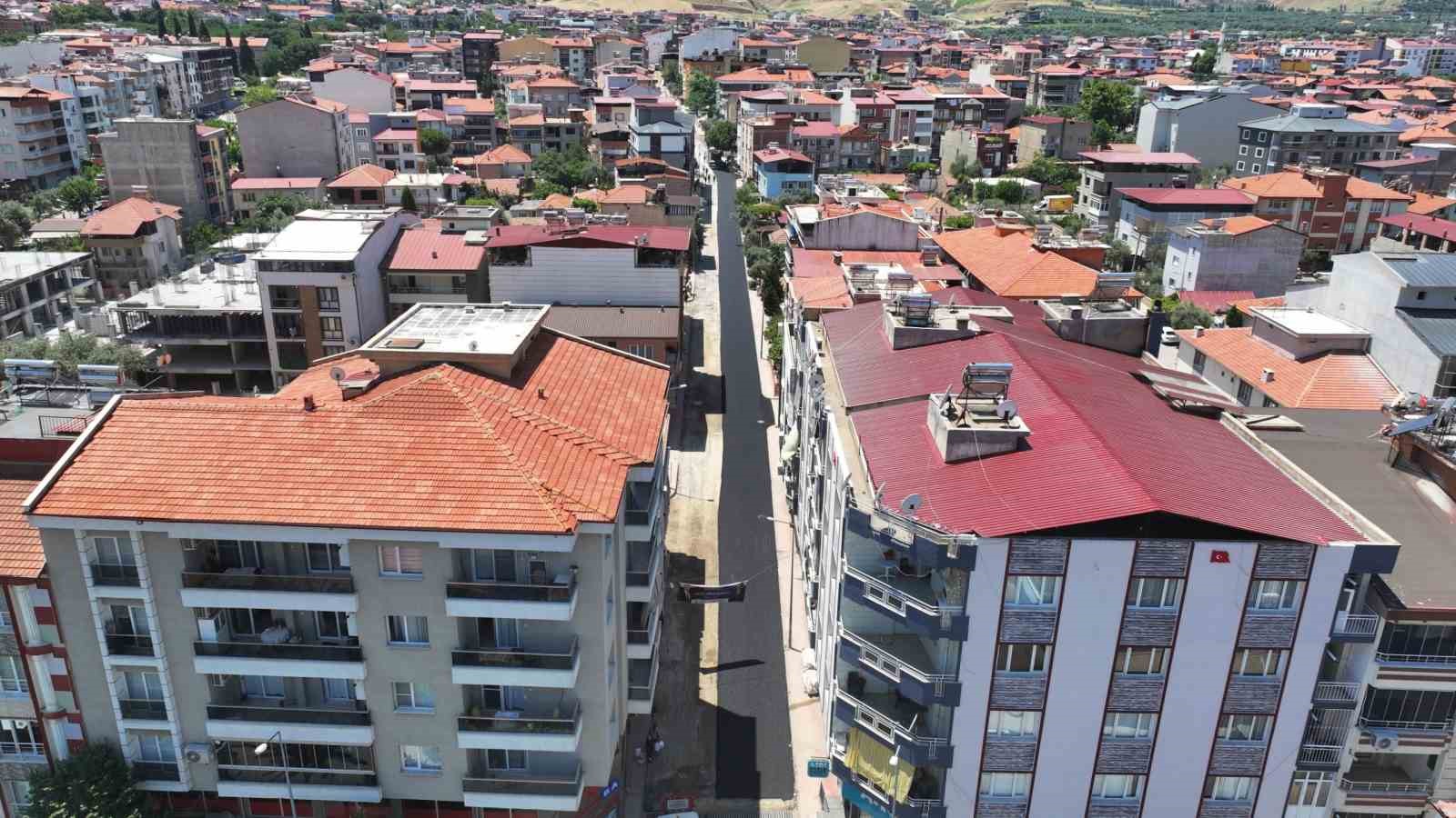 Alaşehir’de 3 bin tonluk asfalt hamlesi 6 alasehirde 3 bin tonluk asfalt hamlesi 2 wDZKPamI