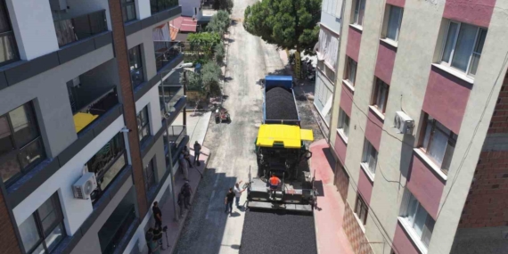 alasehirde-3-bin-tonluk-asfalt-hamlesi-qUfbiW47.jpg