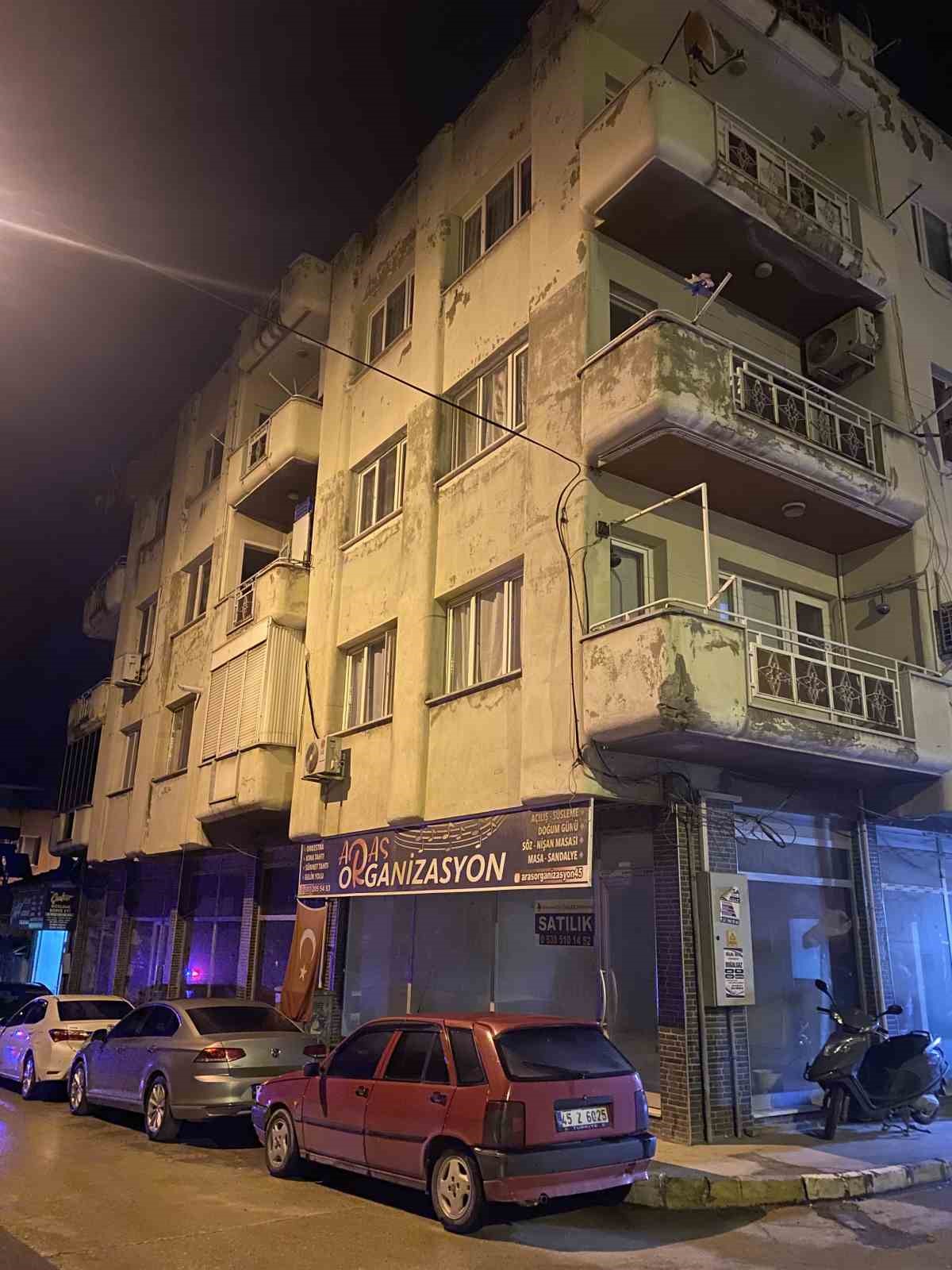 alasehirde ev yangini korkuttu 11 LufedGEN