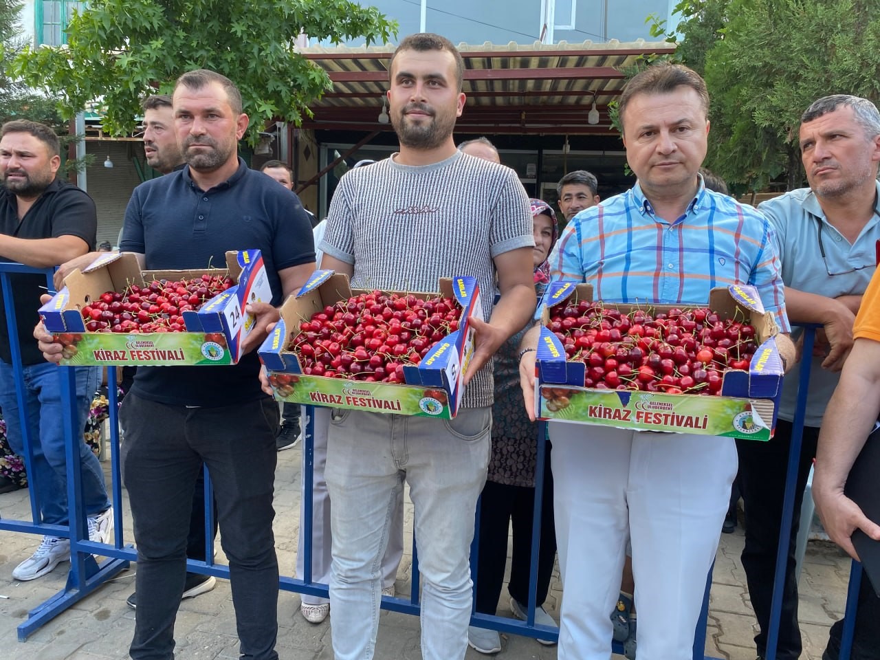 Alaşehir’in en güzel kirazı seçildi 4 alasehirin en guzel kirazi secildi 0 HgGeWpd3