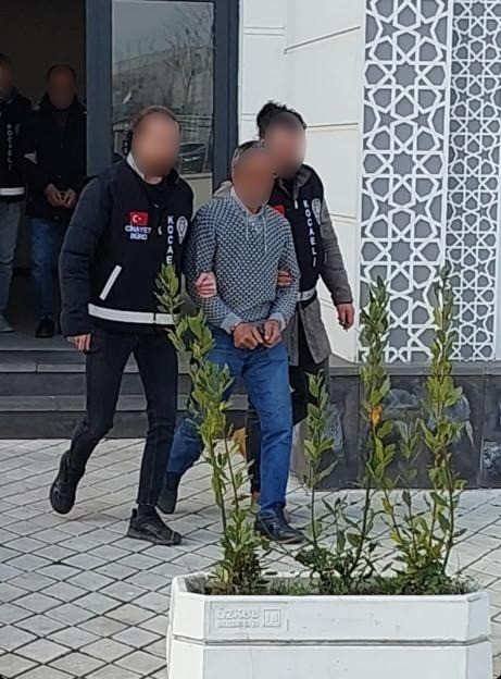 "Aldatma" iddiası ile eşini öldürmüştü: "Protokol imzalamalarını beklerken cinayet yaşandı" 7 aldatma iddiasi ile esini oldurmustu protokol imzalamalarini beklerken cinayet yasandi 3 QZbgnKnG