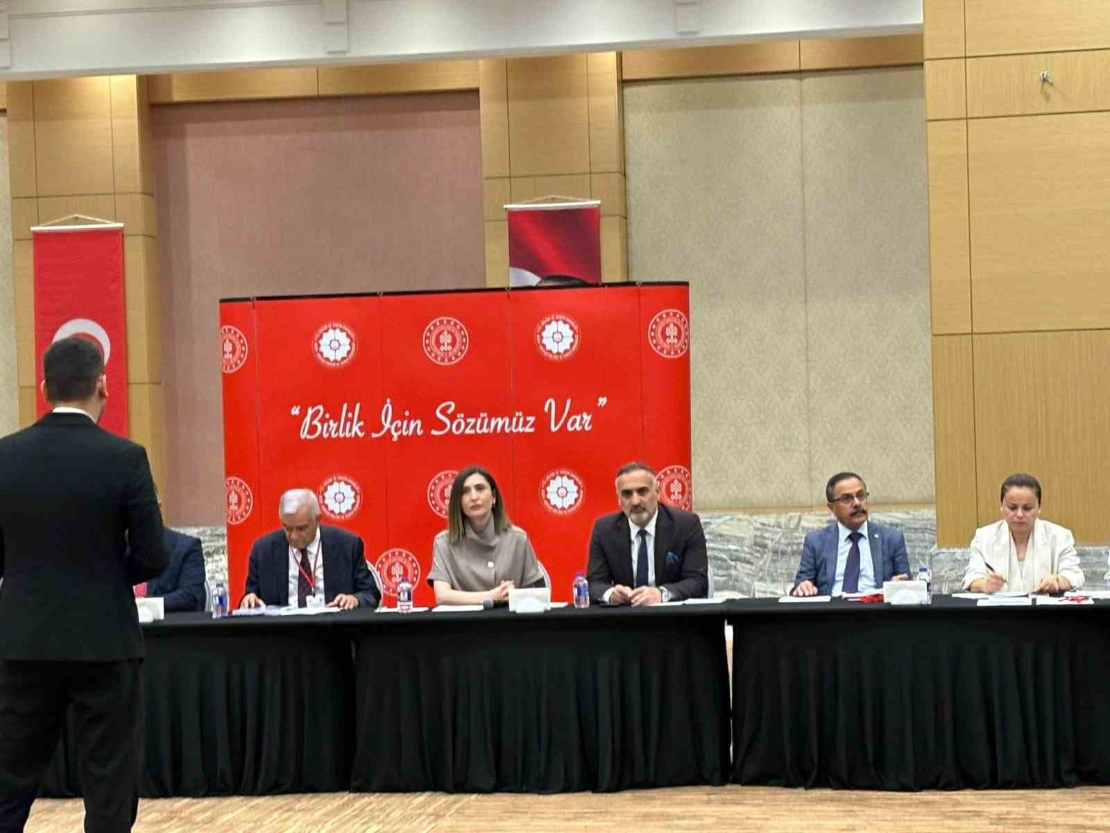Alevi-Bektaşi Ansiklopedisi Çalıştayı’nın 3’üncüsü gerçekleştirildi 5 alevi bektasi ansiklopedisi calistayinin 3uncusu gerceklestirildi 1 ZS6ahsYz