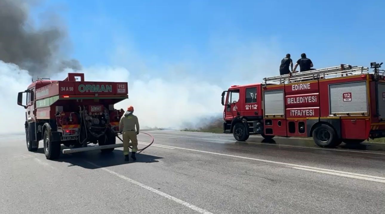 Alevler hobi bahçelerine ve buğday tarlasına sıçradı 6 alevler hobi bahcelerine ve bugday tarlasina sicradi 2 VTkKhsPL