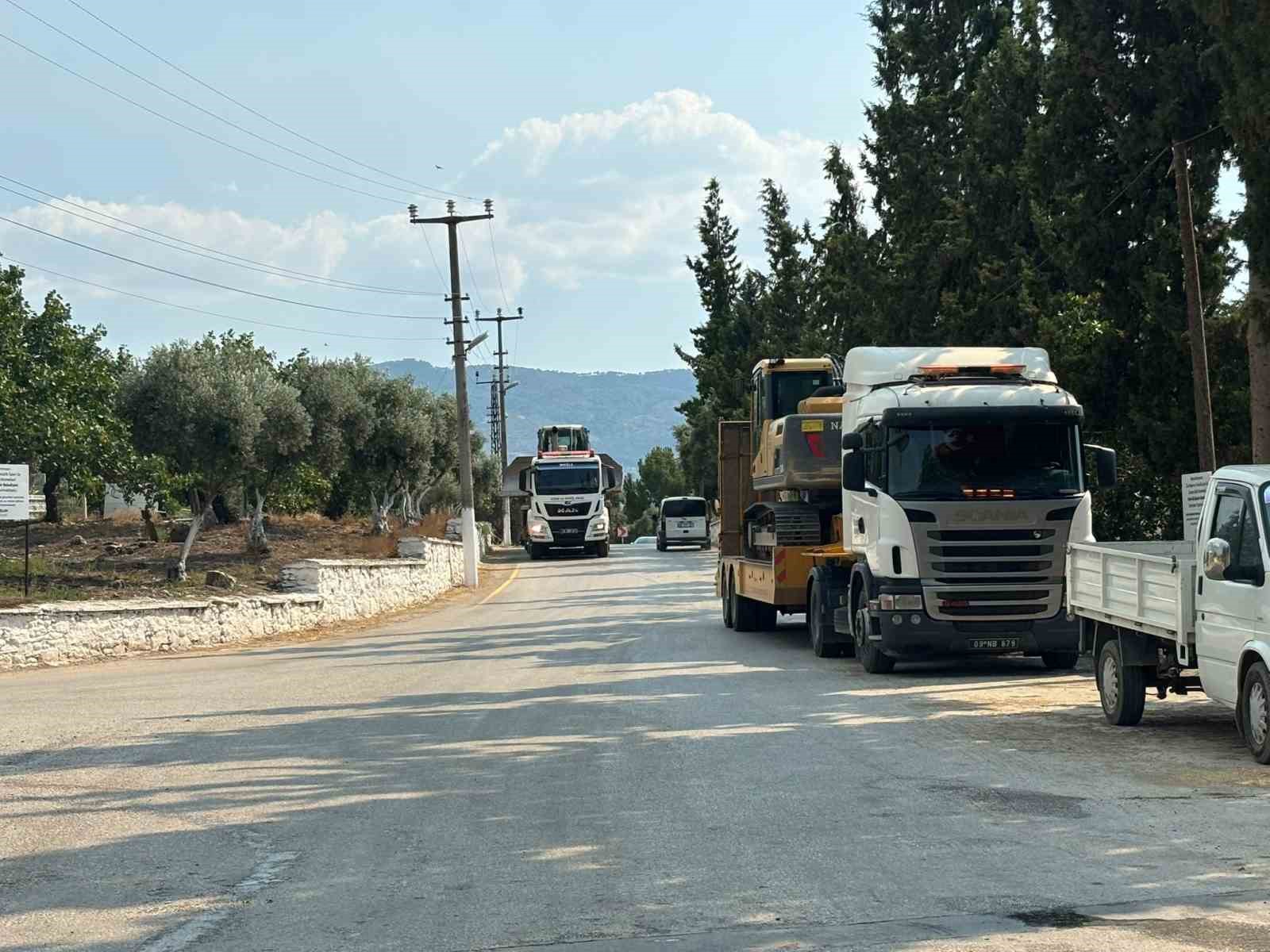 alevler yerlesim yerlerini tehdit etti tahliye hazirliklari basladi 2