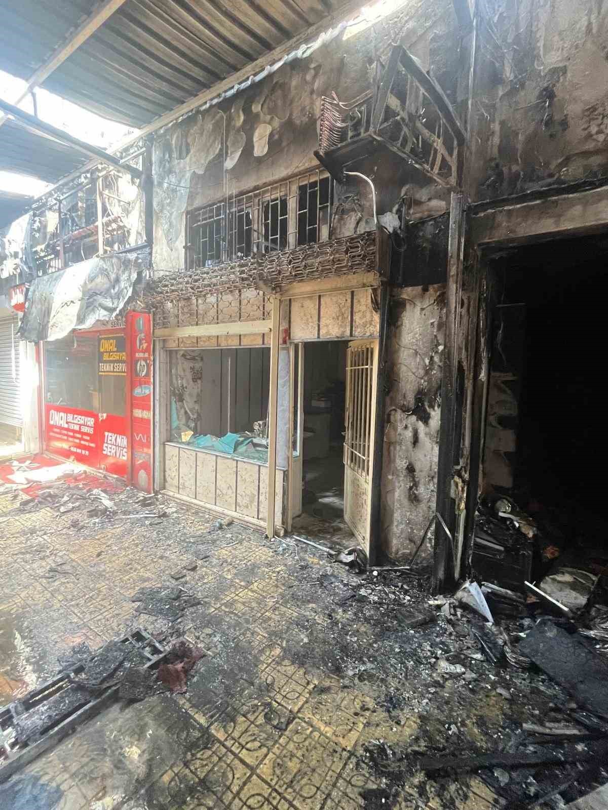 alevlere teslim olan 3 is yeri kullanilmaz hale geldi 3 LSk514kv
