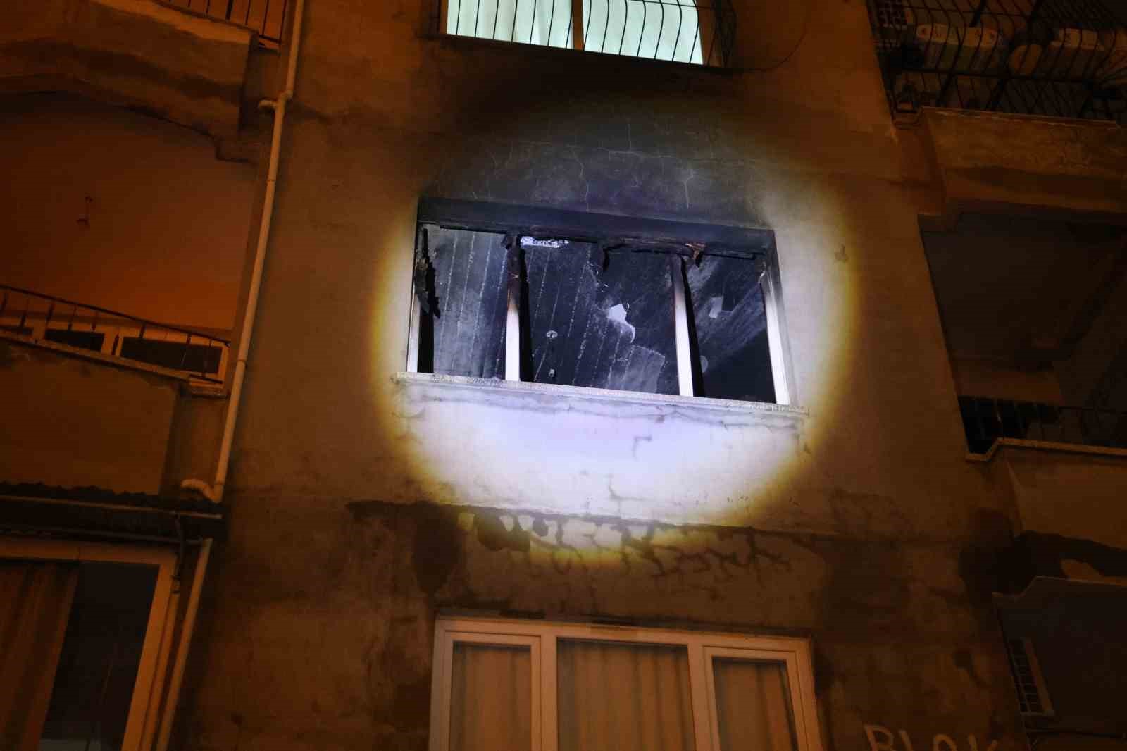 alevlere teslim olan apartman dairesi kullanilmaz hale geldi 2 5UjNK2bw