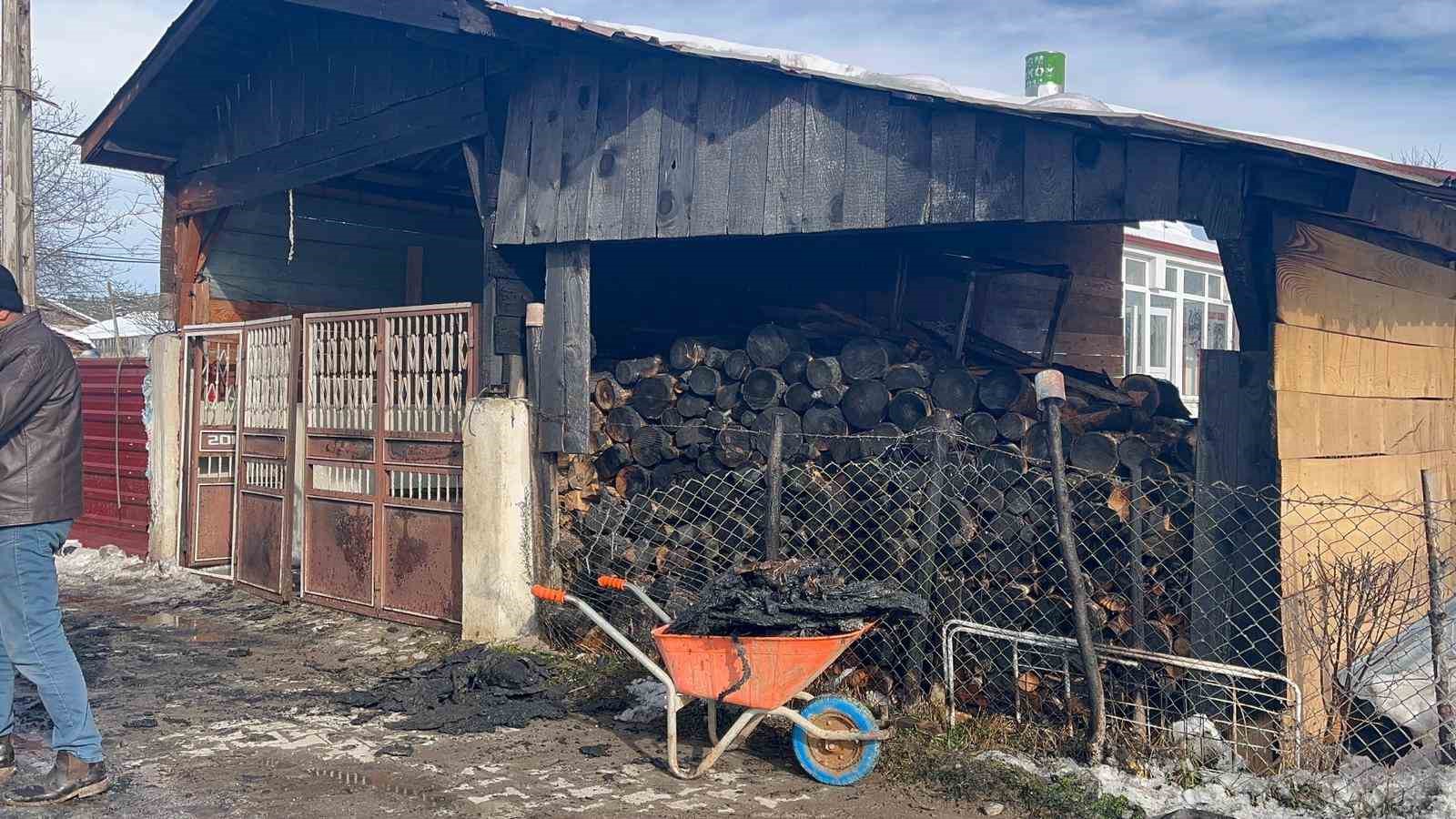 alevlere teslim olan minibusunu izlerken kalbine yenik dustu 2 O28aXrBV