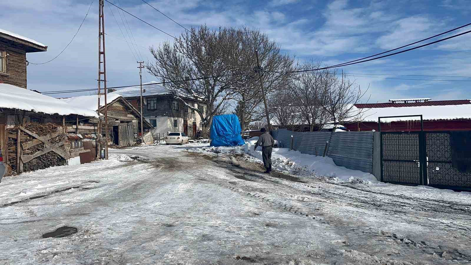 alevlere teslim olan minibusunu izlerken kalbine yenik dustu 4 bTt6hTVI