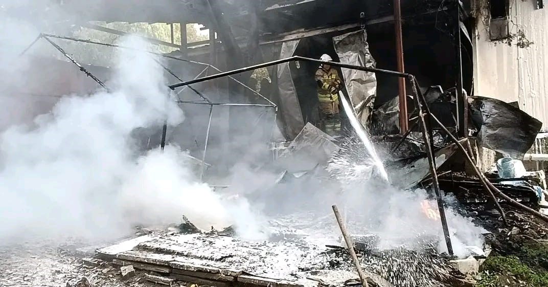 alevlere teslim olan prefabrik yapi kullanilmaz hale geldi 0 n4n5fZAJ