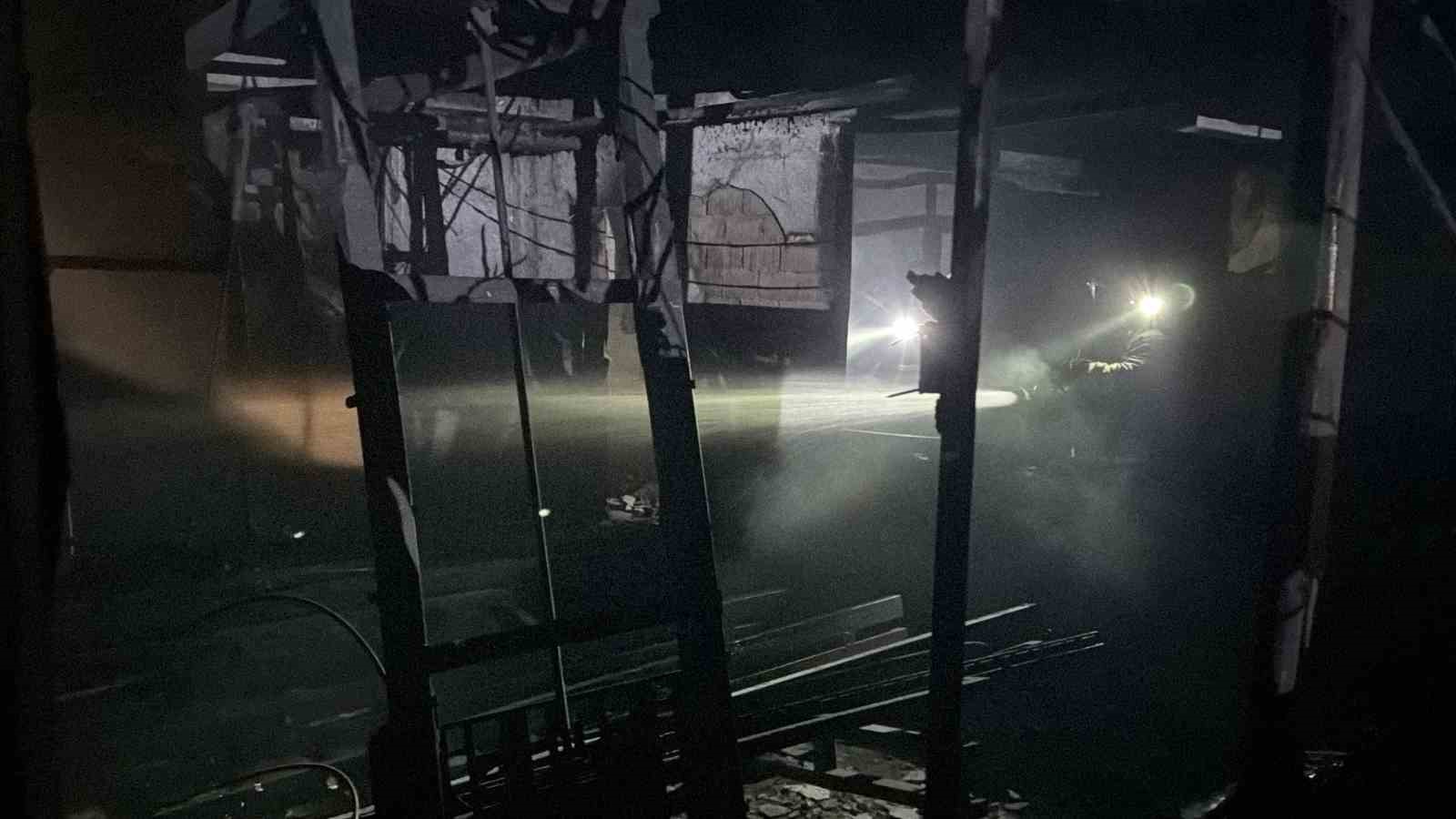 alevlerin kule cevirdigi fabrika icerden goruntulendi 11 VZG2apHu