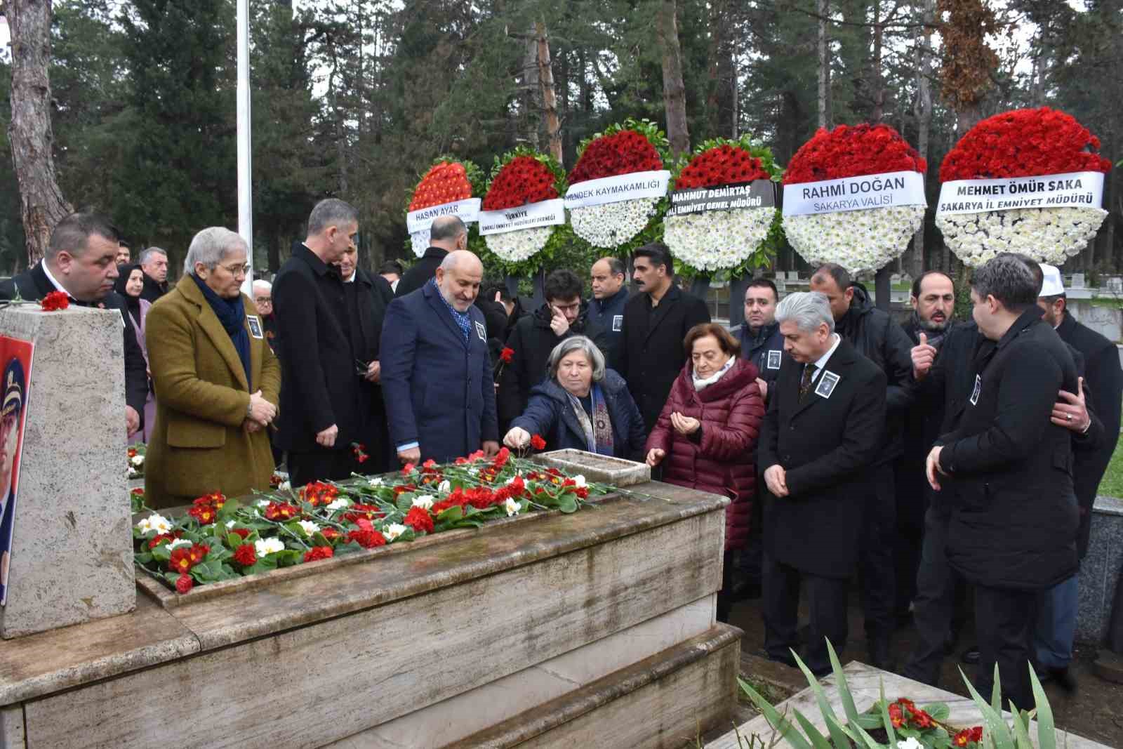 ali gaffar okkan sehadetinin 25inci yil donumunde anildi 1 eesLEfFy