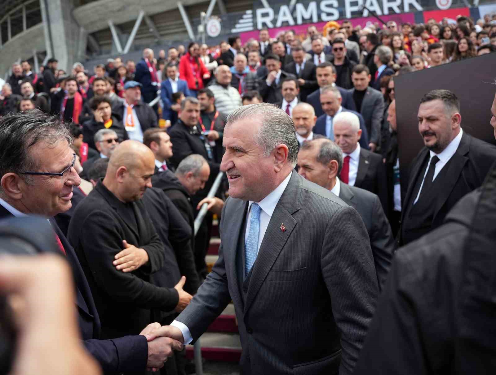 ali sami yen spor kompleksi aslantepe vadisinin temel atma toreni yapildi 7 eLXSHTl5