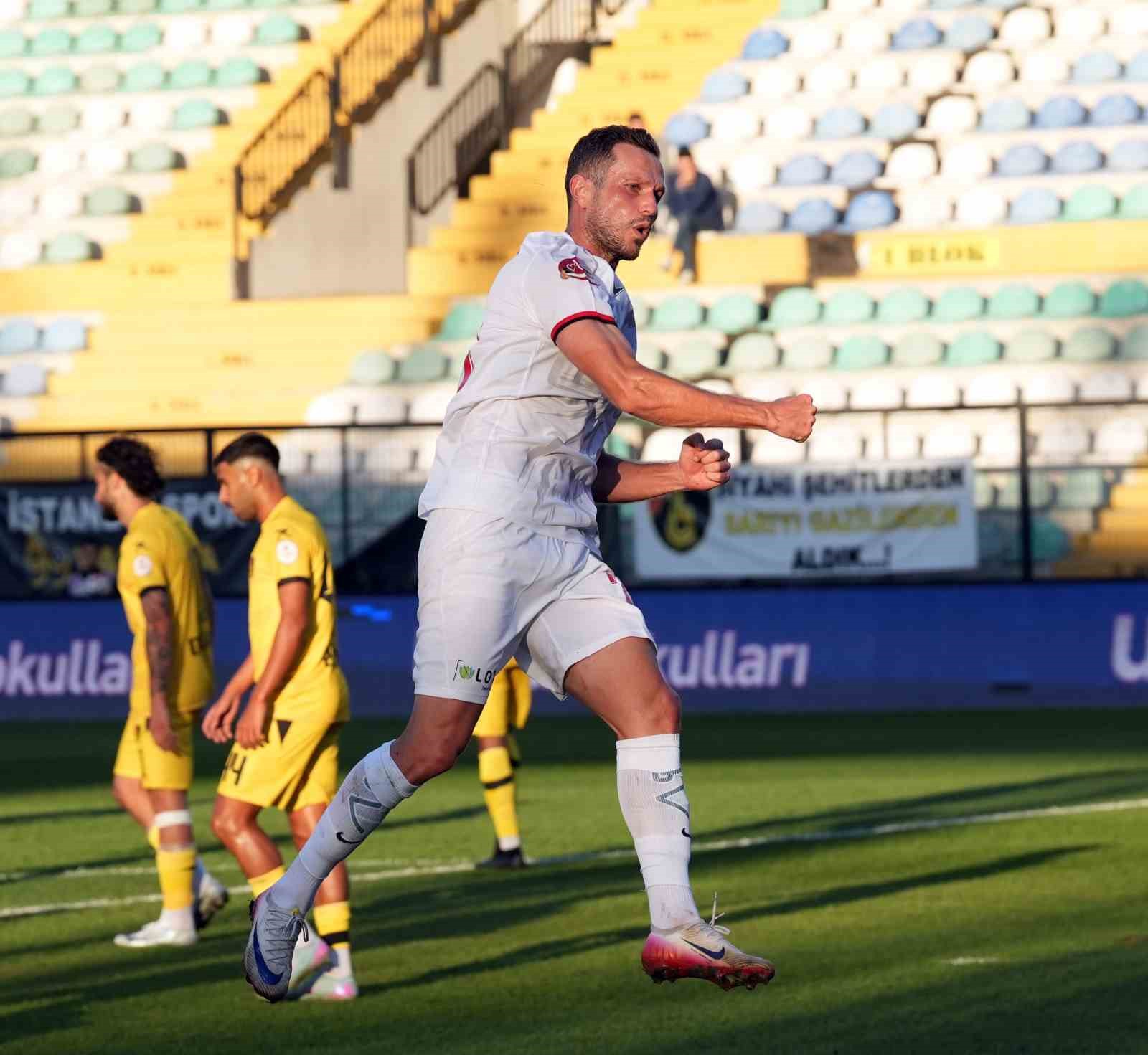 aliaga fk oguz gurbulak transferinde sona geldi 0 p6b4Gbyj