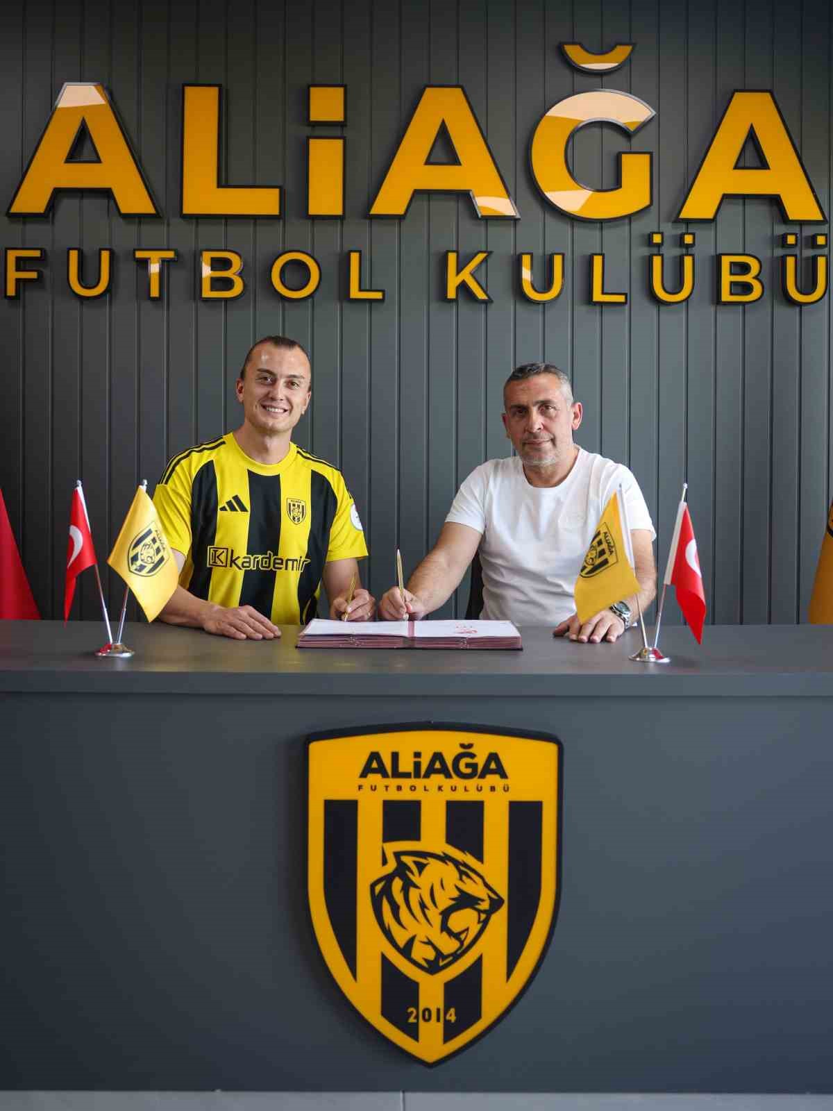 Aliağa FK, Okan Derici ve Batuhan Artarslan’ı kadrosuna kattı 7 aliaga fk okan derici ve batuhan artarslani kadrosuna katti 3 XGP8YPyh