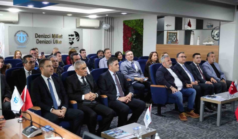 aliaga-korfezi-mavi-donusum-projesi-tanitildi-CQrEFv2G.jpg