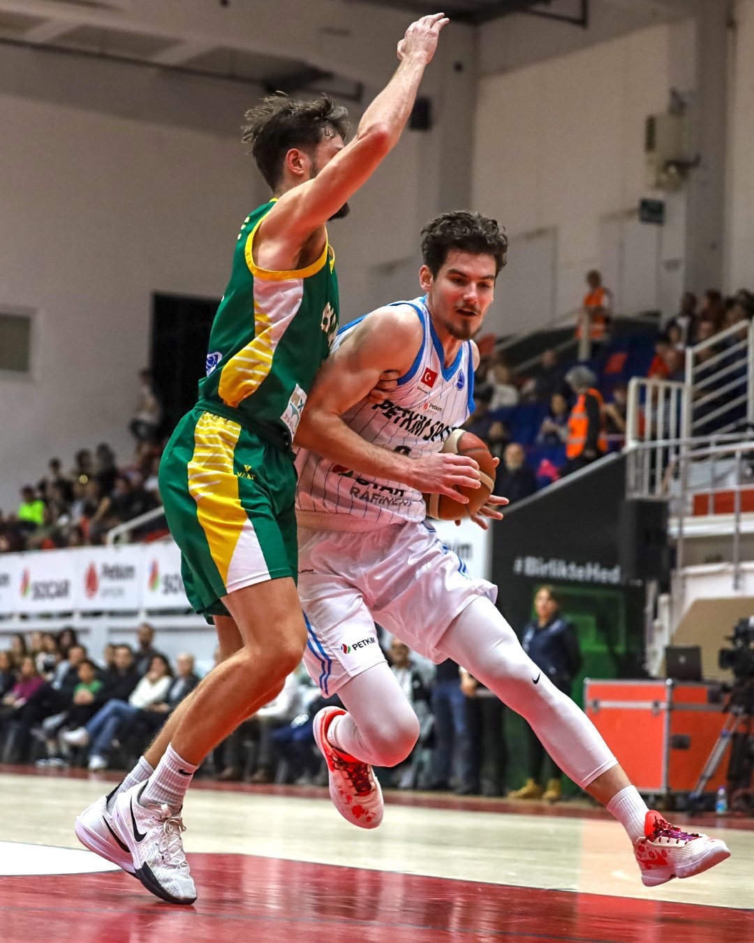 aliaga petkimspor avrupada yukselisini surduruyor 0
