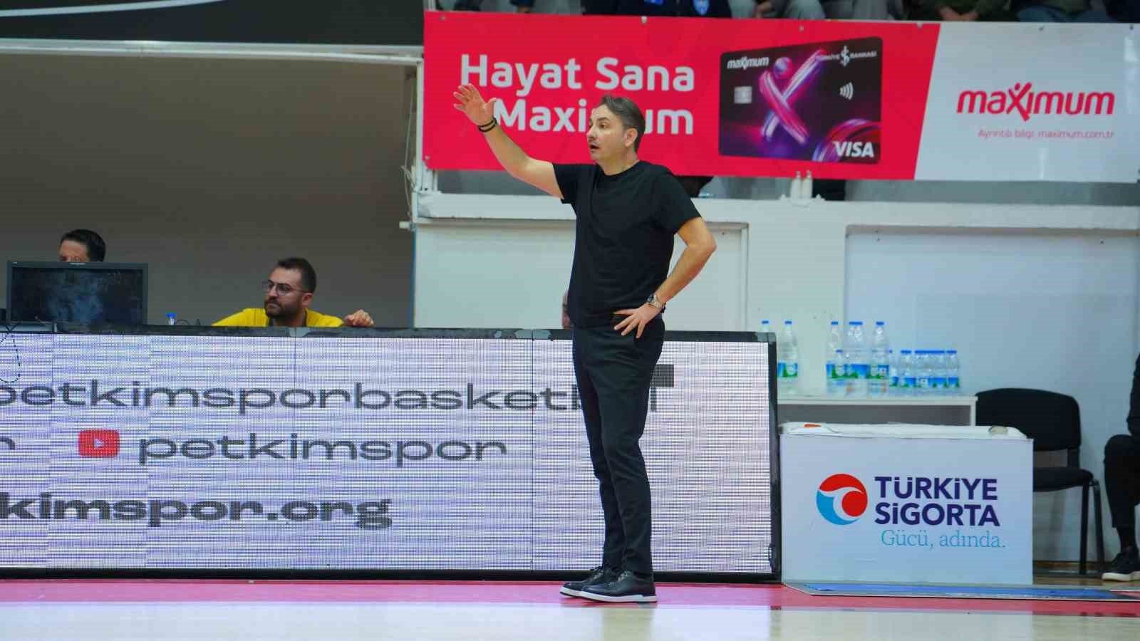 aliaga petkimsporda ozhan civgin donemi sona erdi 0 wdBXFyYS