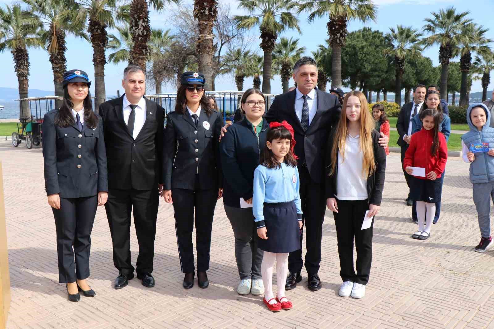 aliagada turk polis teskilatinin 181 yili kutlandi 4 ad5KOL6F