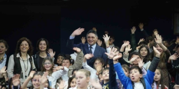 aliagali-minikler-belediye-yonetimini-yerinde-ogrendi-r4AwsDBg.jpg