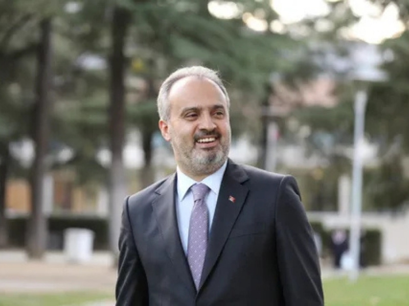 alinur aktaş