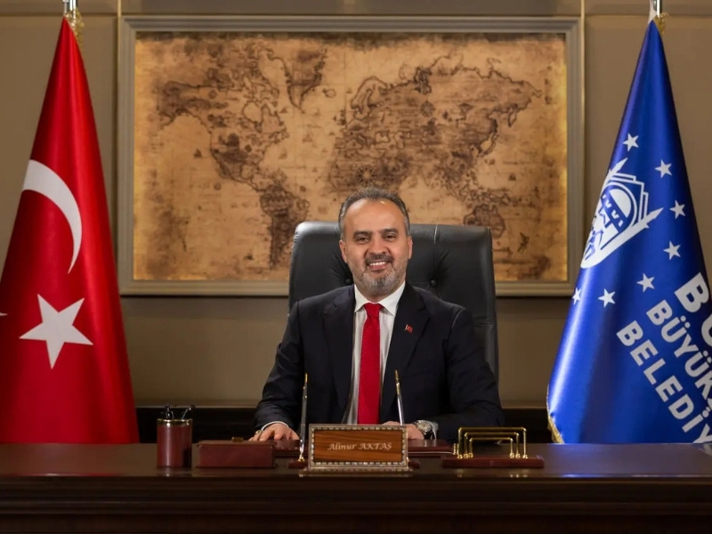 alinur aktaş
