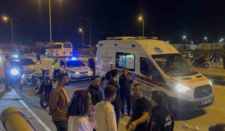 alisveris-yapip-evine-giderken-motosikletin-carptigi-kadin-yaralandi-AjC6OvEs.jpg