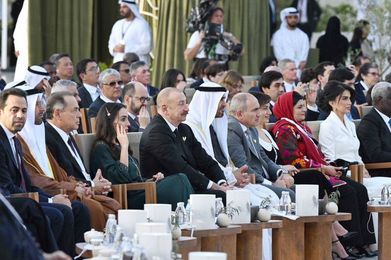 aliyev ve pasinyana abu dabide 2026 zayed insan kardesligi odulu 0 nRDLK3jA