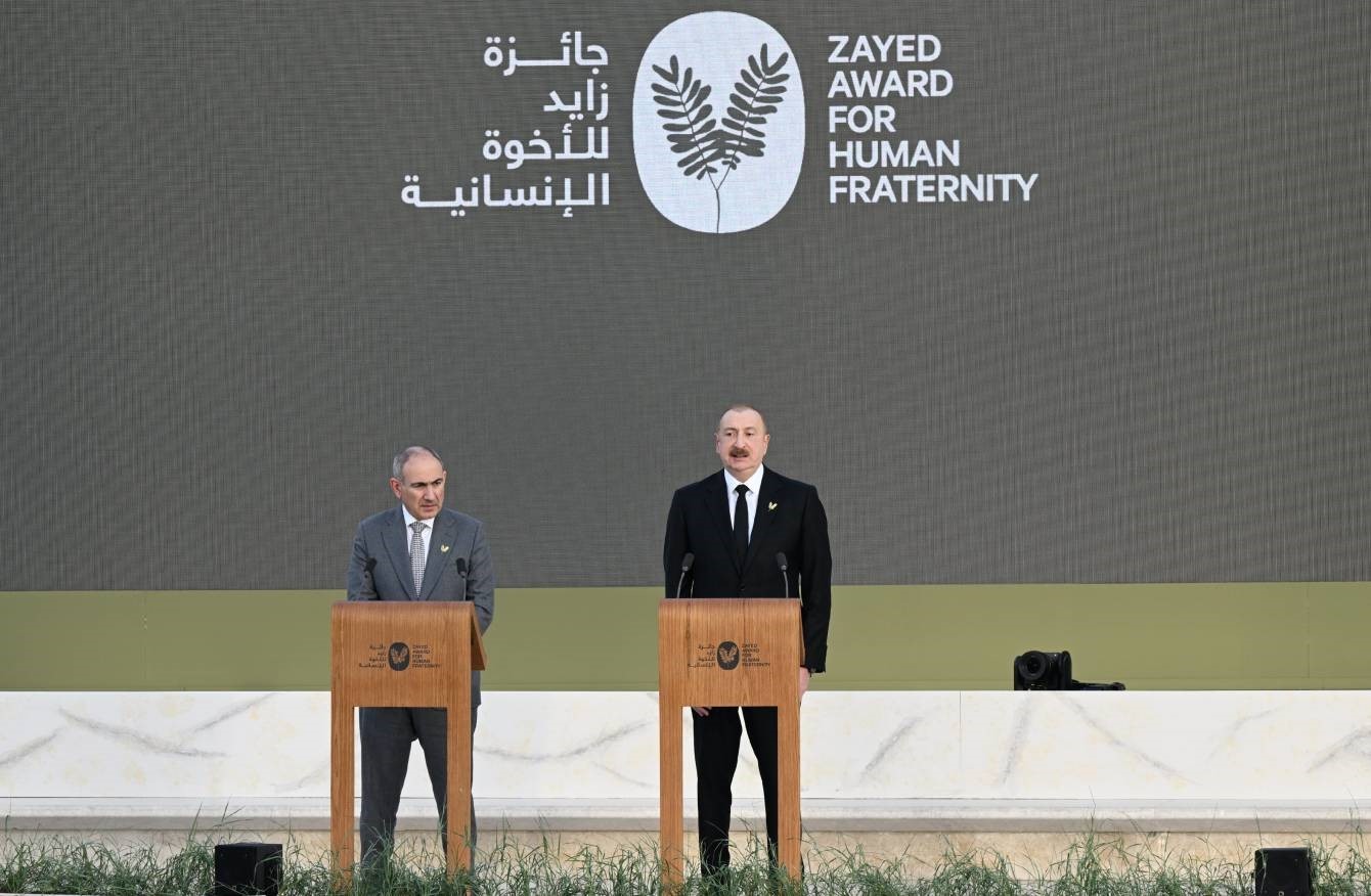 aliyev ve pasinyana abu dabide 2026 zayed insan kardesligi odulu 1 h5kBESHs