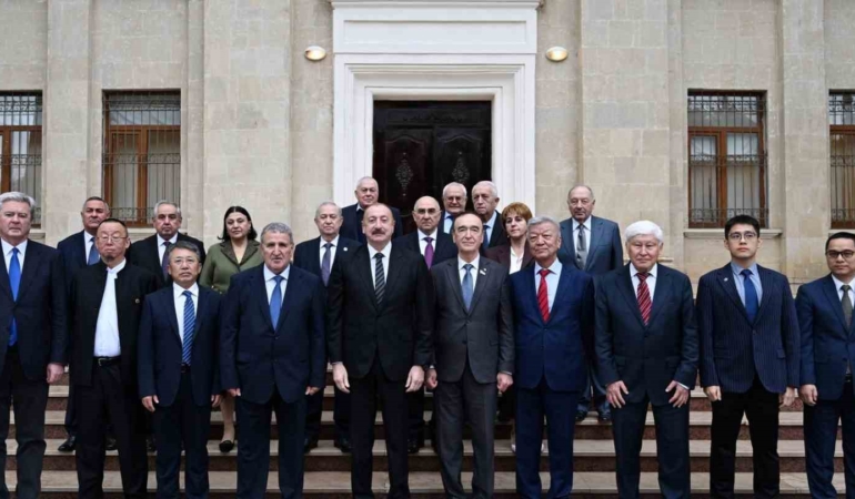 aliyev-zengin-tarihimiz-uzun-yillar-boyunca-ermenistan-tarafindan-bozulmustur-IhGdvRV4.jpg