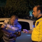 alkol-denetimini-gorunce-araci-park-etti-sigara-almaya-geldim-dedi-HrAqahn3.jpg