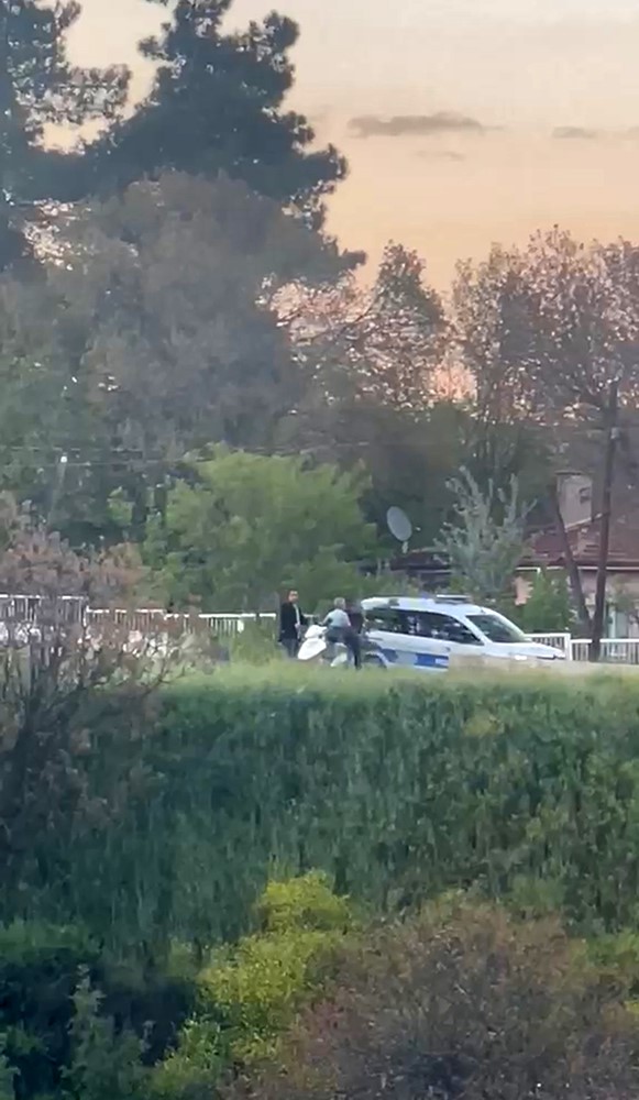 alkol ortaminda tekme ve yumruklar konustu 0 nMm6RAXQ