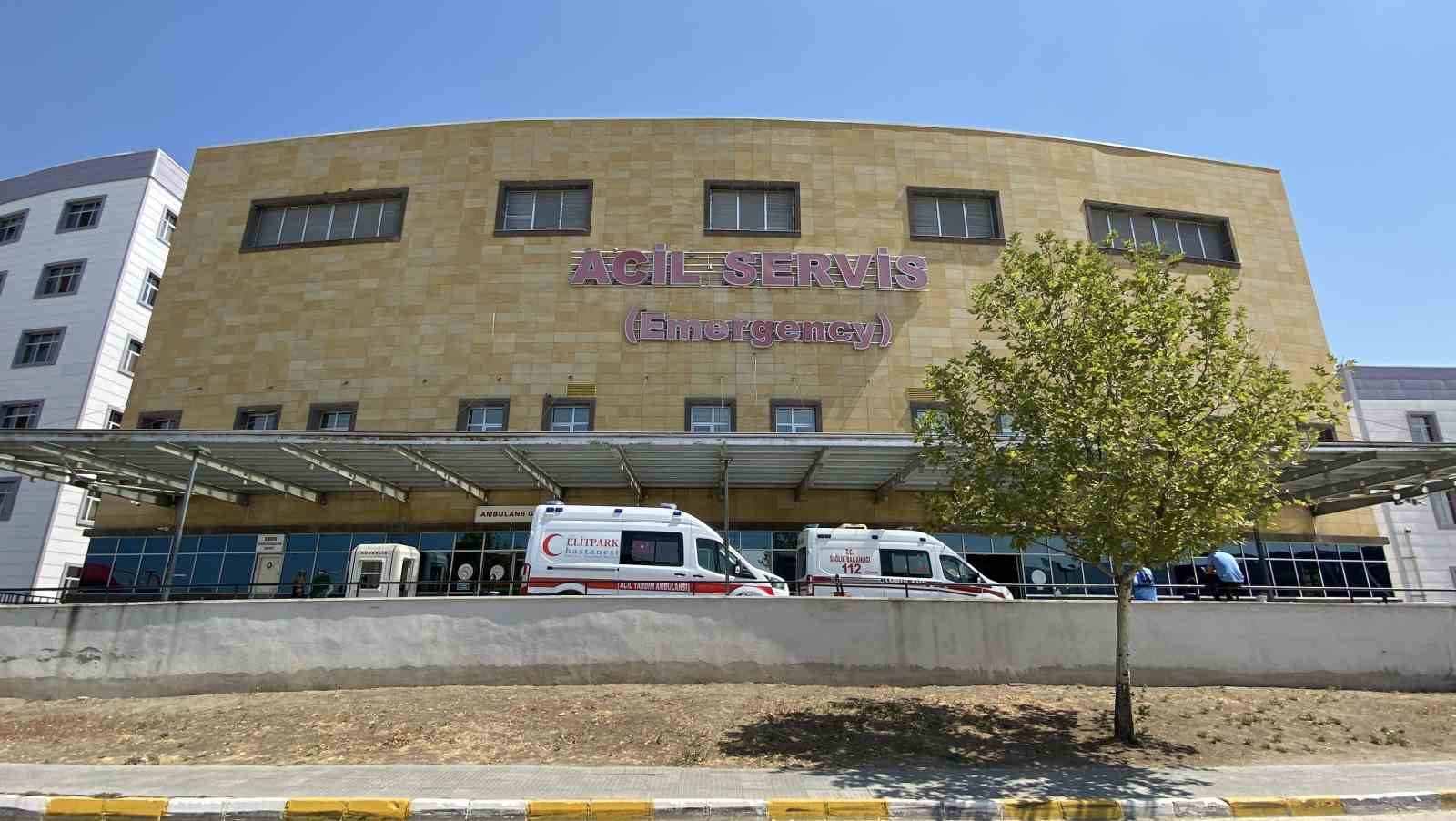 alkol ve uyusturucudan hayatini kaybetti 2 pT44eekW