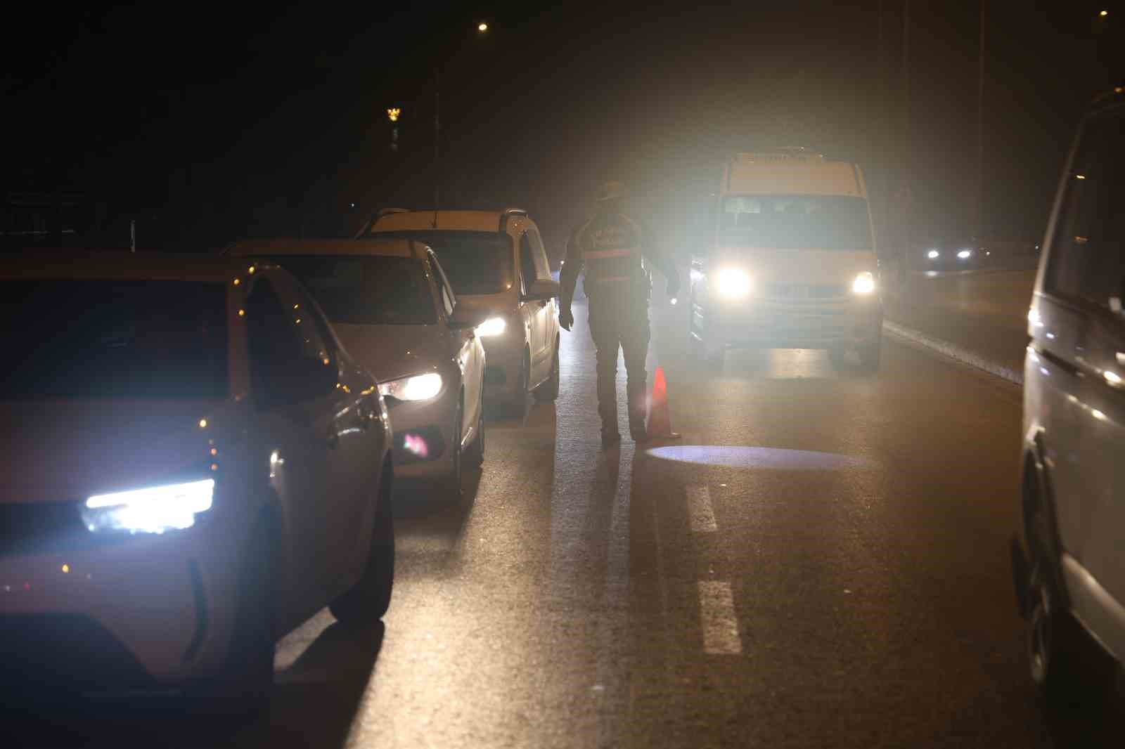 alkolden ehliyetini kaptiran surucu yolu 15 kilometre uzatsa da kurtulamadi 5 TsFyt86v