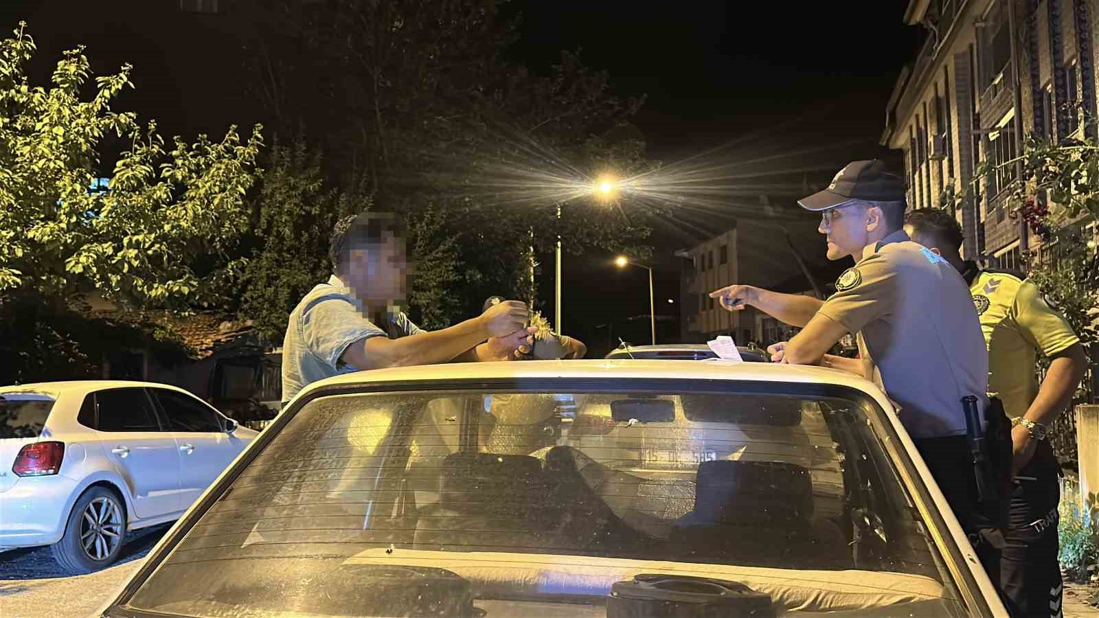alkollu arac kullanmadigini savunup alkolmetreyi uflemeyi reddetti 0 fDWL1ZY7