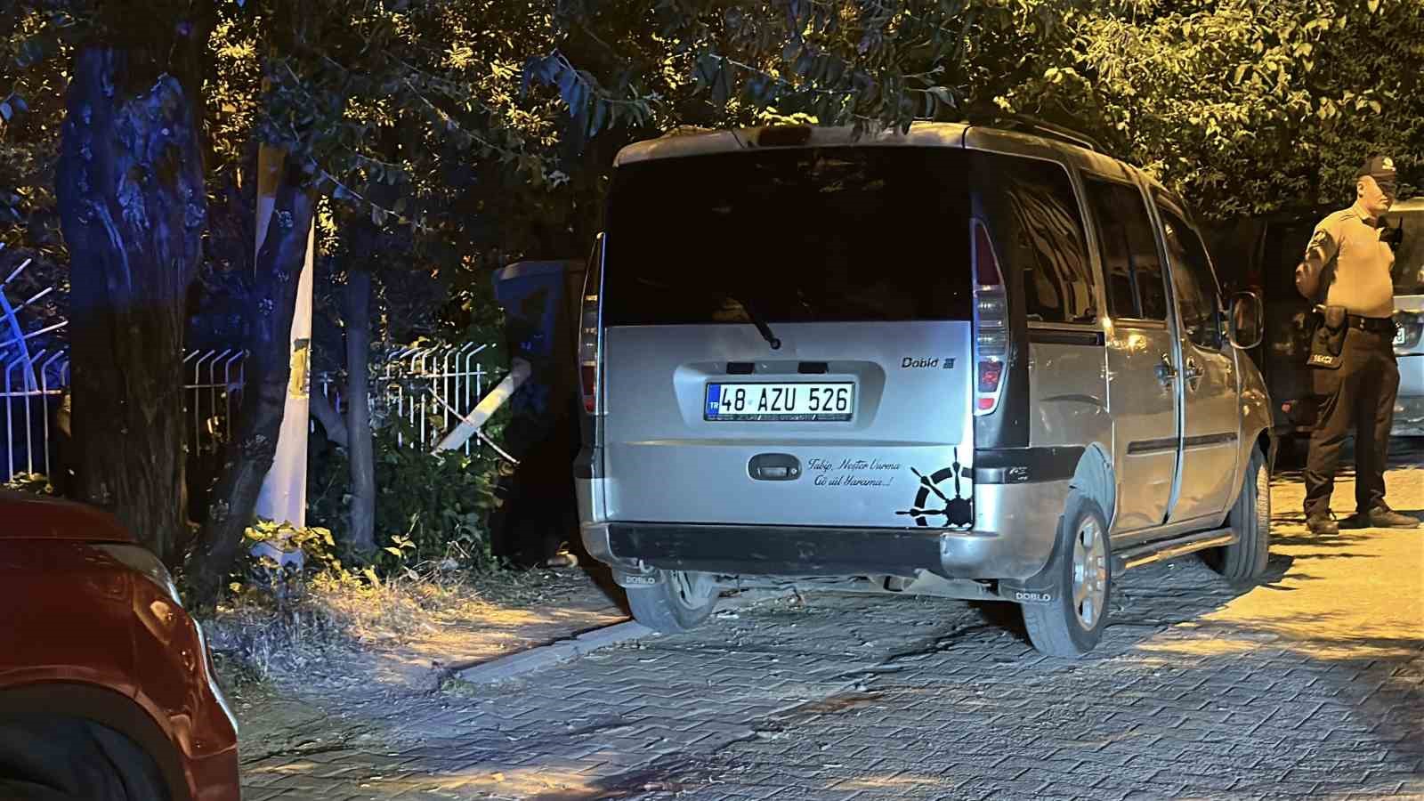 alkollu arac kullanmadigini savunup alkolmetreyi uflemeyi reddetti 1