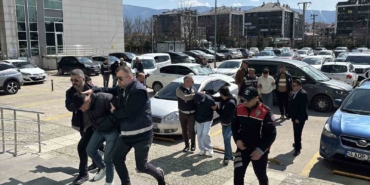 alkollu-mekani-kursunlayan-4-supheliden-2si-tutuklandi-Oj12ijni.jpg