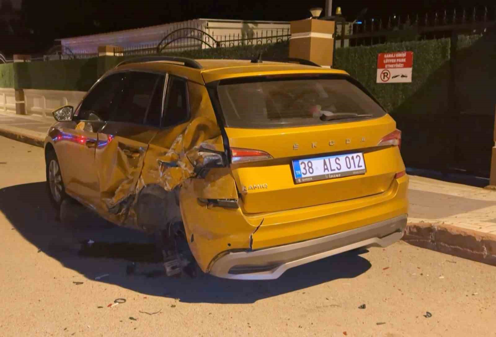 alkollu surucu 4 araca birden carpti 2 yarali 3 9GyiRHbj