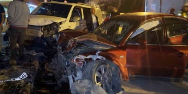 alkollu-surucu-4-araca-birden-carpti-2-yarali-MZtLtGvy.jpg